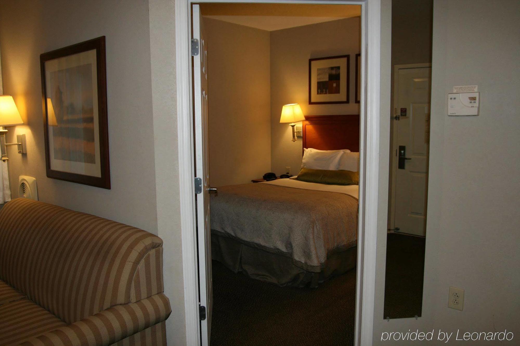 Candlewood Suites Bordentown-Trenton, An Ihg Hotel Exterior photo
